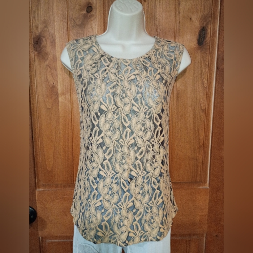 Evan Picone Floral Lace Sleeveless Blouse - Cream